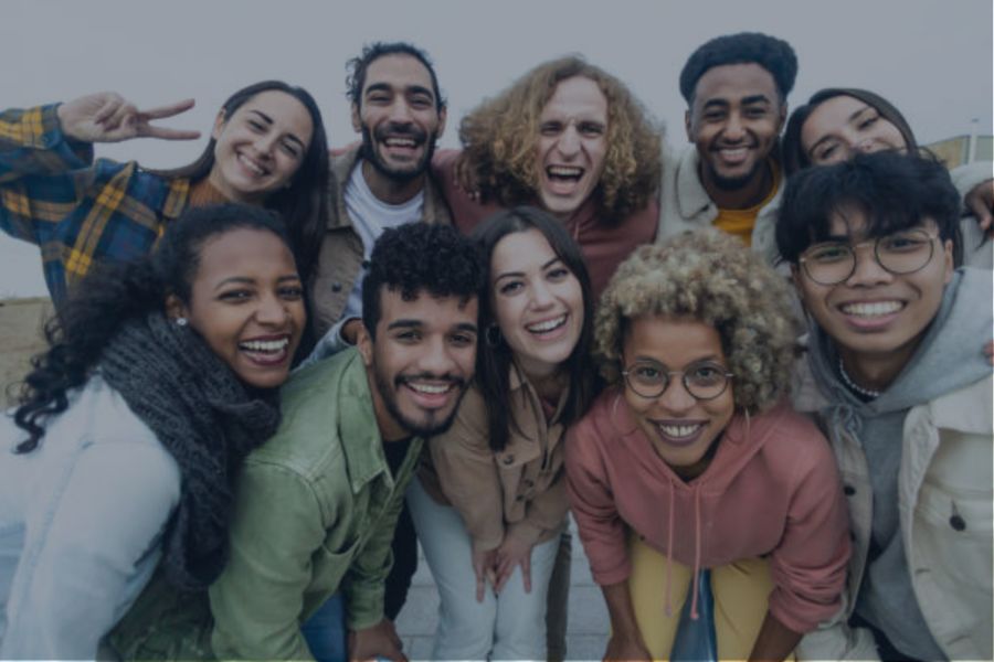 Regularização Migratória: O Caminho para a Segurança, Liberdade e Oportunidades Globais.